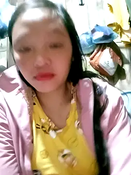 Snapshot of Minkine022 chatting on November 13, 2025, 5:45 pm Minkine022 online show from November 13, 2025, 5:45 pm