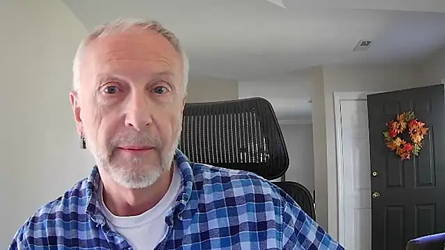 ApolloThrust online show from October 22, 2025, 6:40 pm