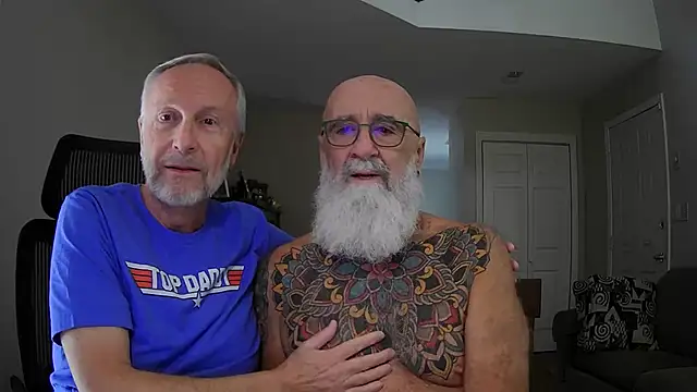 ApolloThrust online show from October 30, 2025, 7:36 pm