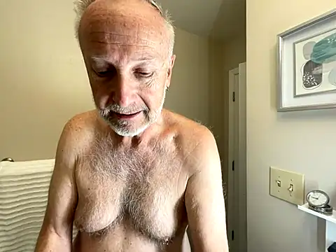 ApolloThrust online show from November 12, 2025, 1:44 pm