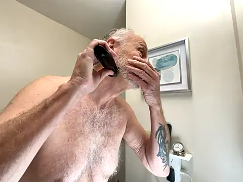 ApolloThrust online show from December 3, 2025, 1:20 pm