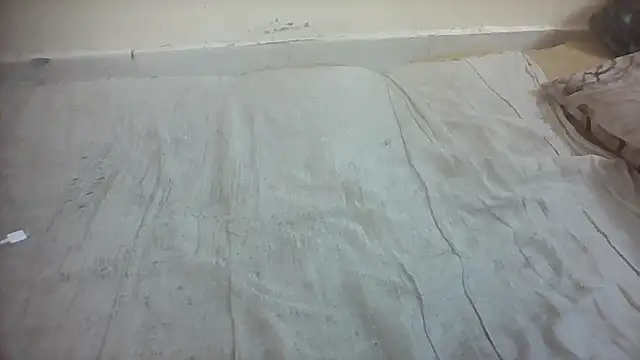 marociaMerl online show from December 5, 2025, 4:43 am