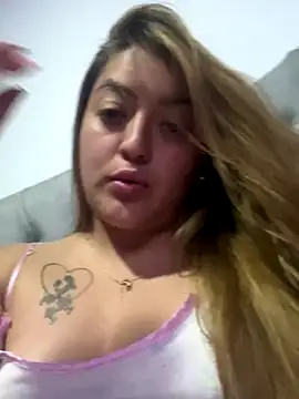 itsgianna online show from October 15, 2025, 5:29 am