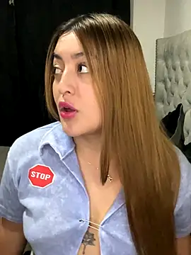 itsgianna online show from October 16, 2025, 1:28 am