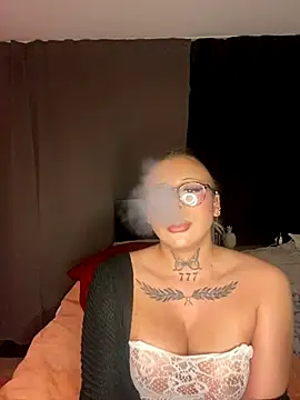 Kimberly-sweety online show from December 5, 2025, 9:00 pm