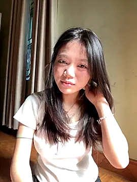 xonzon-ni online show from October 8, 2025, 7:50 am