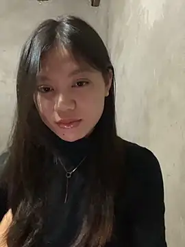 xonzon-ni online show from December 3, 2025, 2:26 pm