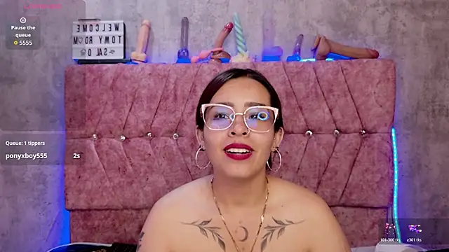 Snapshot of Mia_lopez_1 chatting on May 14, 2026, 10:33 am Mia lopez 1 online show from May 14, 2026, 10:33 am