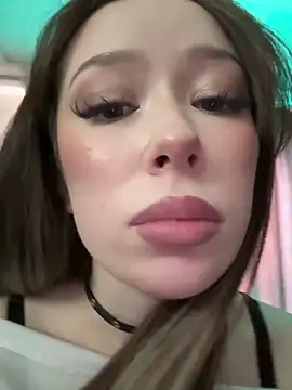 RollDolls online show from November 9, 2025, 7:17 am