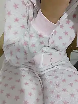 Rihame07 online show from November 19, 2025, 10:10 pm