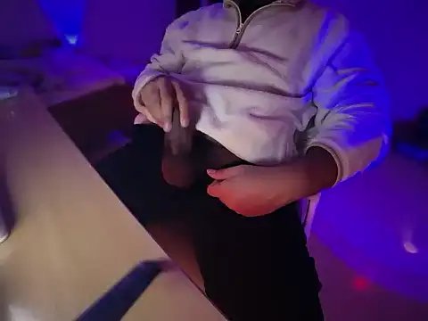 Snapshot of Devils_dad chatting on December 14, 2025, 10:09 am Devils dad online show from December 14, 2025, 10:09 am