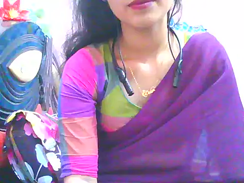 Snapshot of night_queeen7 chatting on October 28, 2025, 7:05 pm night queeen7 online show from October 28, 2025, 7:05 pm