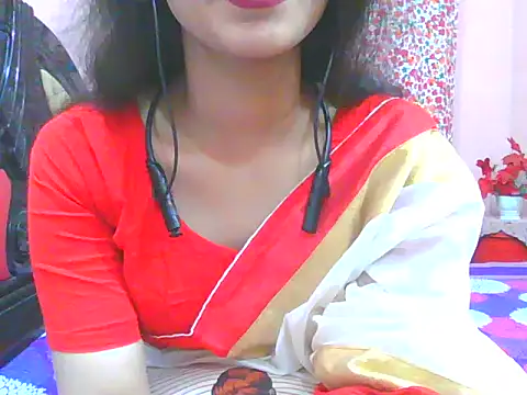 Snapshot of night_queeen7 chatting on November 20, 2025, 8:08 pm night queeen7 online show from November 20, 2025, 8:08 pm