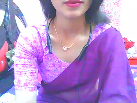 Snapshot of night_queeen7 chatting on November 22, 2025, 8:30 pm night queeen7 online show from November 22, 2025, 8:30 pm