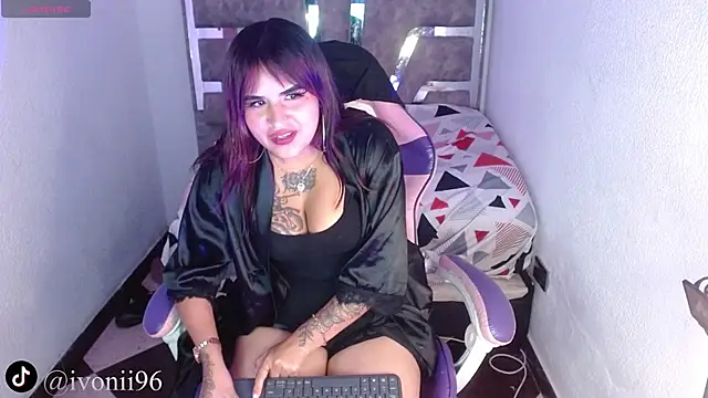 ivoni online show from November 21, 2025, 8:07 pm