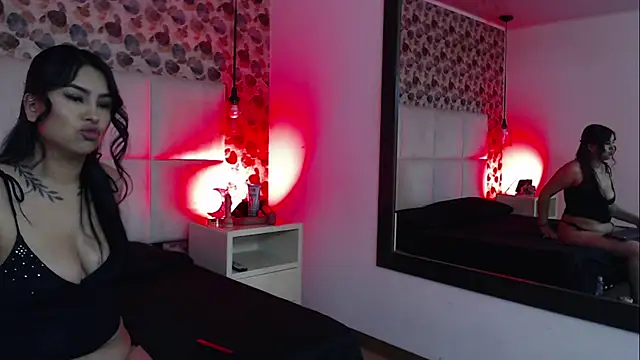 IssisLancaster online show from November 4, 2025, 11:20 am