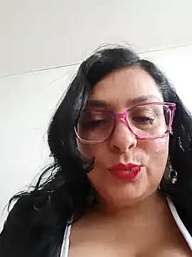 pilar 11-84 online show from October 8, 2025, 4:04 pm