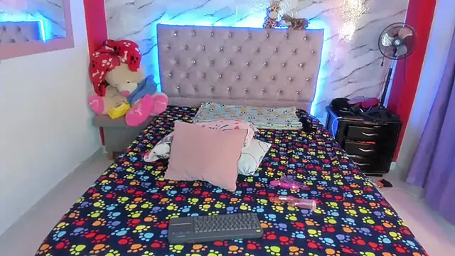 Stefany Andruw online show from November 9, 2025, 4:11 am