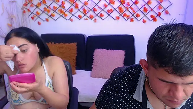 Snapshot of Eric_and_Alisson chatting on November 11, 2025, 12:16 pm Eric and Alisson online show from November 11, 2025, 12:16 pm