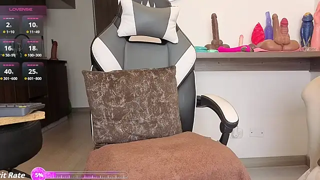 Jade Amado  online show from March 11, 2026, 2:23 pm