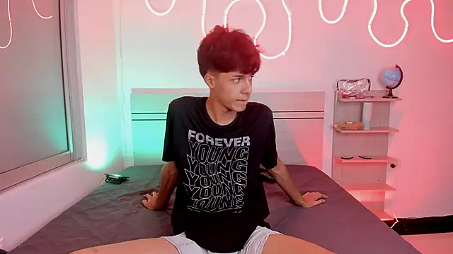 luccas ferreira online show from November 12, 2025, 7:24 pm