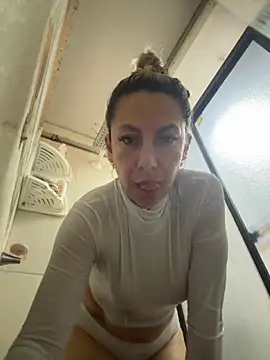 GisellTorres36 online show from October 13, 2025, 5:35 pm