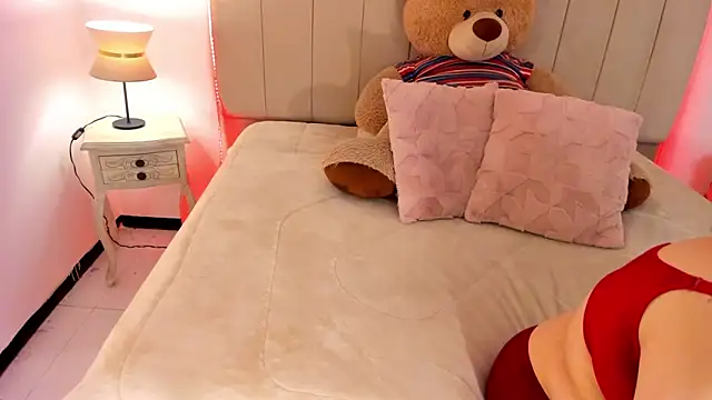 sam von tess online show from October 28, 2025, 4:27 am