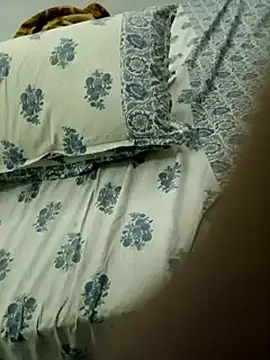 Snapshot of zoya_your chatting on November 8, 2025, 1:39 am zoya your online show from November 8, 2025, 1:39 am