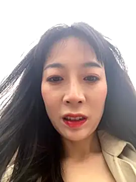 yourkeer online show from October 18, 2025, 8:59 am