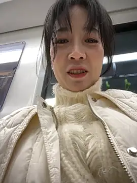 yourkeer online show from December 4, 2025, 9:18 am