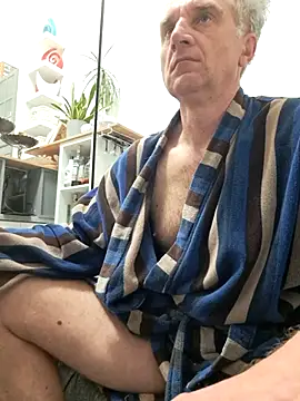 Vintermelon2 online show from April 26, 2026, 8:56 am