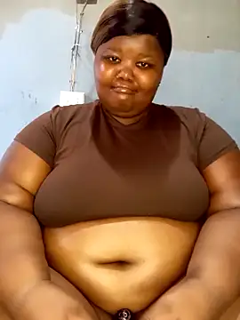 Snapshot of LadyBear2002 chatting on October 10, 2025, 12:04 pm LadyBear2002 online show from October 10, 2025, 12:04 pm