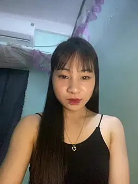 banlinh004 online show from May 2, 2026, 1:49 pm