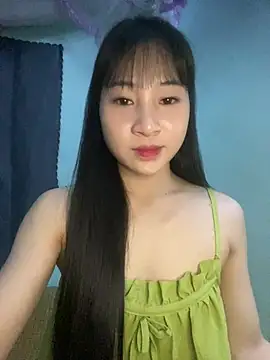 banlinh004 online show from June 13, 2026, 2:48 pm