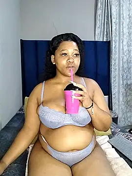 Snapshot of SweetJuicyPussy97 chatting on February 18, 2026, 1:23 am SweetJuicyPussy97 online show from February 18, 2026, 1:23 am