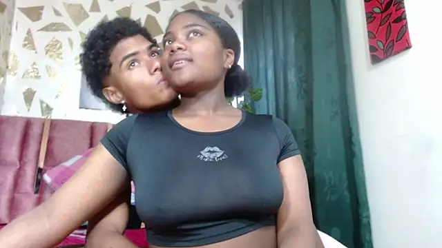 afro and atenea online show from October 3, 2025, 1:41 pm