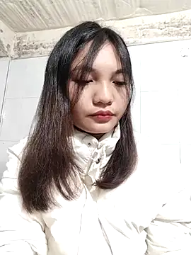 Mit-thi123 online show from December 4, 2025, 10:02 am