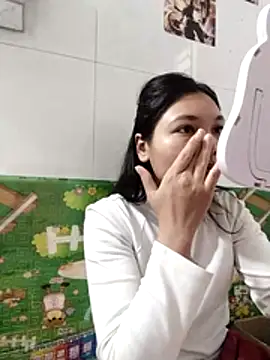 Mit-thi123 online show from December 17, 2025, 6:52 am