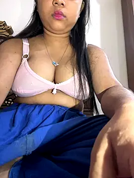 Snapshot of babbydoll-03 chatting on November 10, 2025, 5:45 pm babbydoll-03 online show from November 10, 2025, 5:45 pm