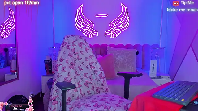 Snapshot of madisson_121 chatting on February 22, 2026, 1:53 pm madisson 121 online show from February 22, 2026, 1:53 pm