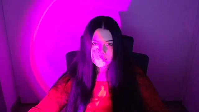 Snapshot of Mona_Esty chatting on October 6, 2025, 11:35 pm Mona Esty online show from October 6, 2025, 11:35 pm