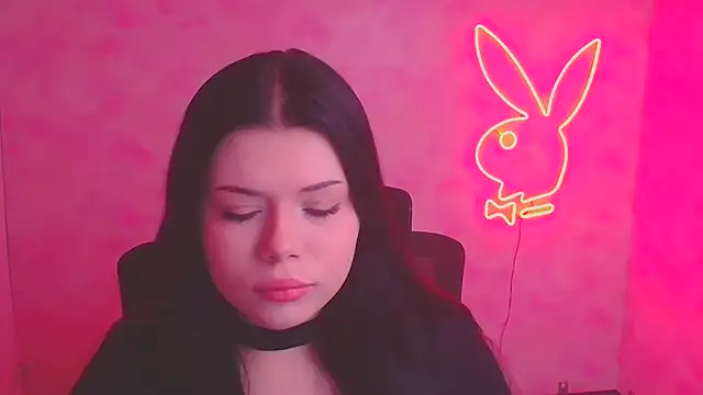 Snapshot of Mona_Esty chatting on November 15, 2025, 6:33 am Mona Esty online show from November 15, 2025, 6:33 am