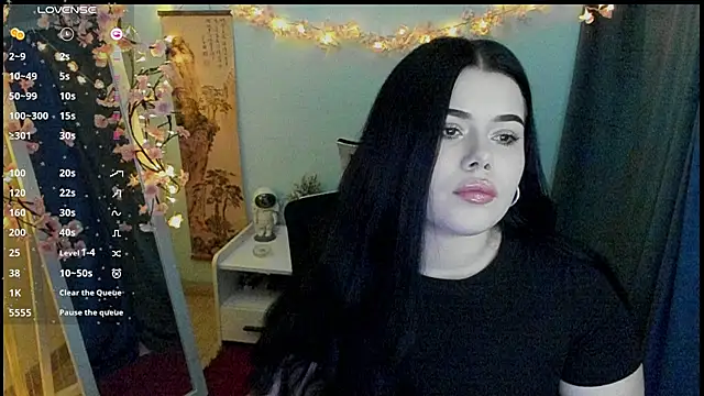 Mona Esty online show from February 23, 2026, 8:39 pm