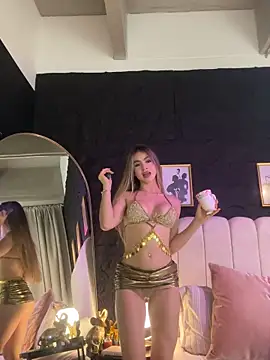 Snapshot of Lisa_Belluci chatting on October 25, 2025, 12:40 am Lisa Belluci online show from October 25, 2025, 12:40 am