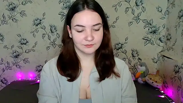 Snapshot of OliviaMontgommery chatting on March 25, 2026, 7:58 am OliviaMontgommery online show from March 25, 2026, 7:58 am