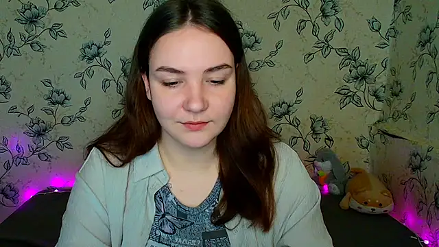 Snapshot of OliviaMontgommery chatting on April 19, 2026, 10:14 am OliviaMontgommery online show from April 19, 2026, 10:14 am