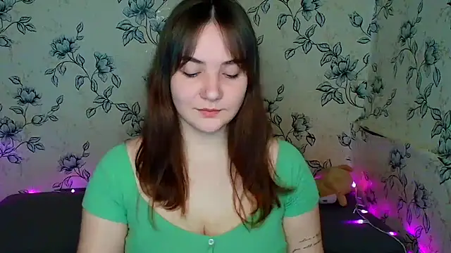 Snapshot of OliviaMontgommery chatting on April 25, 2026, 11:57 am OliviaMontgommery online show from April 25, 2026, 11:57 am