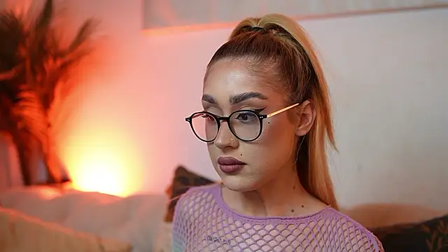 AileenKiss online show from February 17, 2026, 10:38 pm