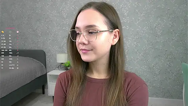 Snapshot of SweetSaraPie chatting on December 5, 2025, 6:48 pm SweetSaraPie online show from December 5, 2025, 6:48 pm