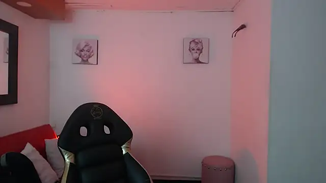 Snapshot of Andy_Eagleton_20_ chatting on February 6, 2026, 10:35 pm Andy Eagleton 20 online show from February 6, 2026, 10:35 pm